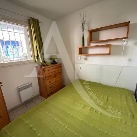 1 Chambres, Pkg, A Mi Chemin Entre Plages Et Centre Historique